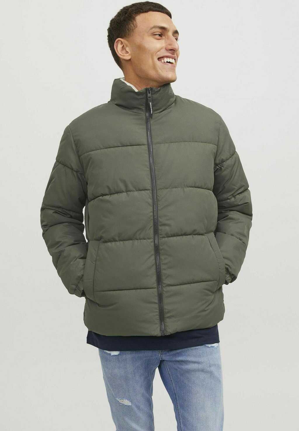 

Куртка зимняя JJETOBY PUFFER COLLAR SN Jack & Jones, канифоль