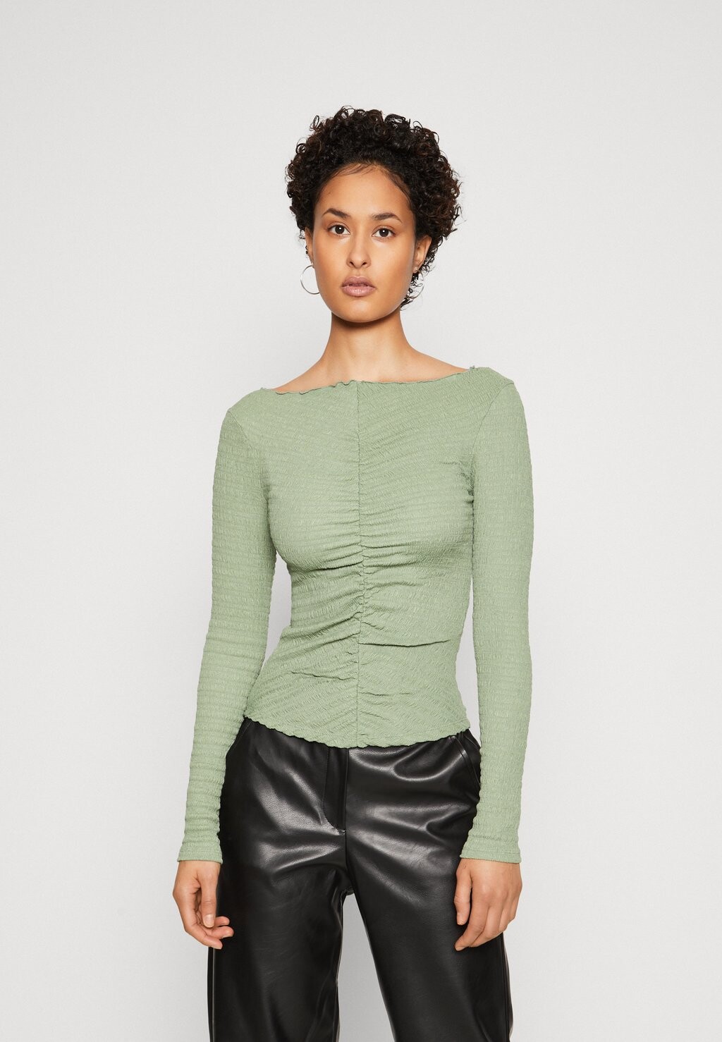

Рубашка с длинными рукавами PCDANA Pieces, цвет hedge green