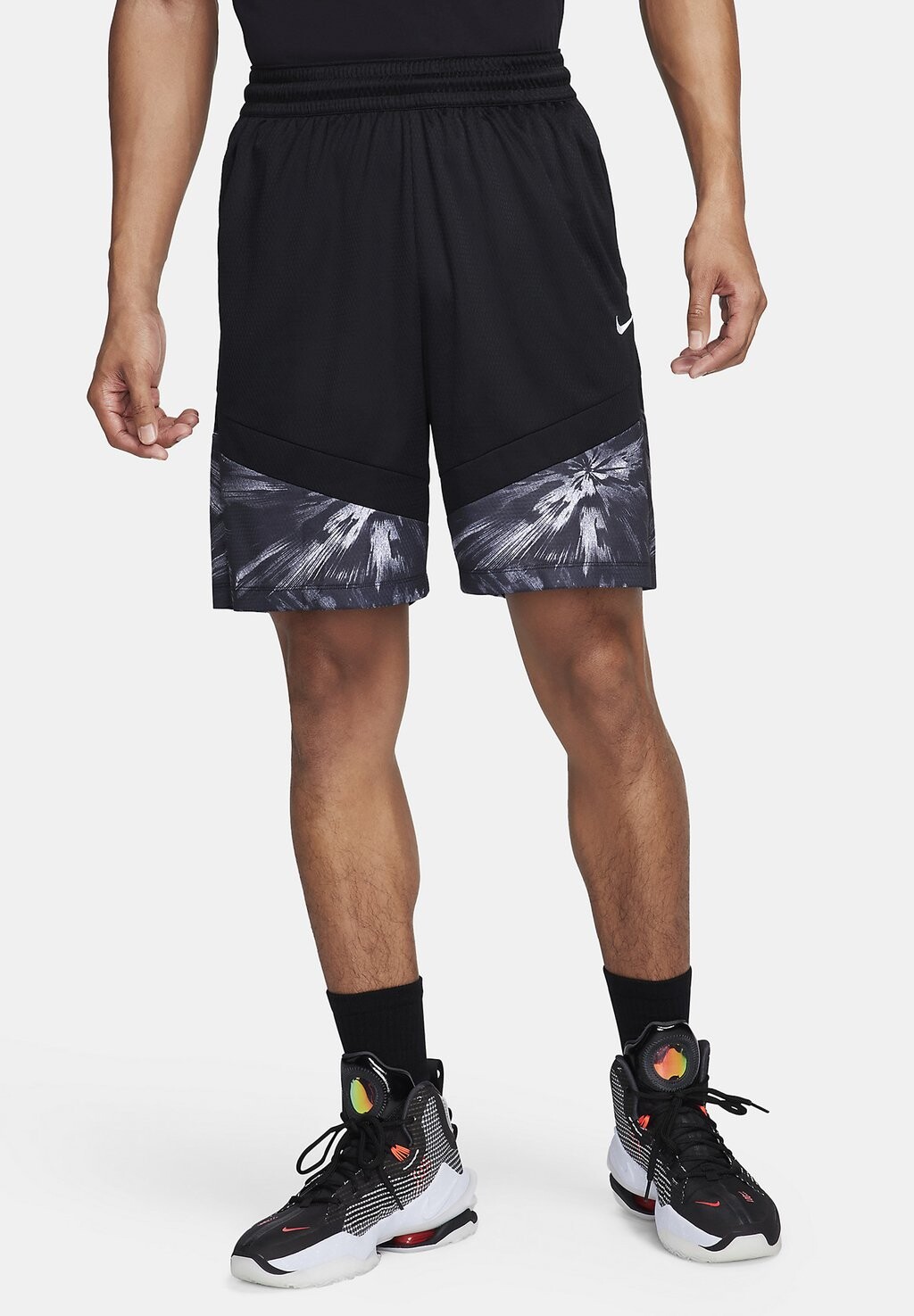 

Спортивные шорты Icon 8In Short Nike, цвет black/black/white