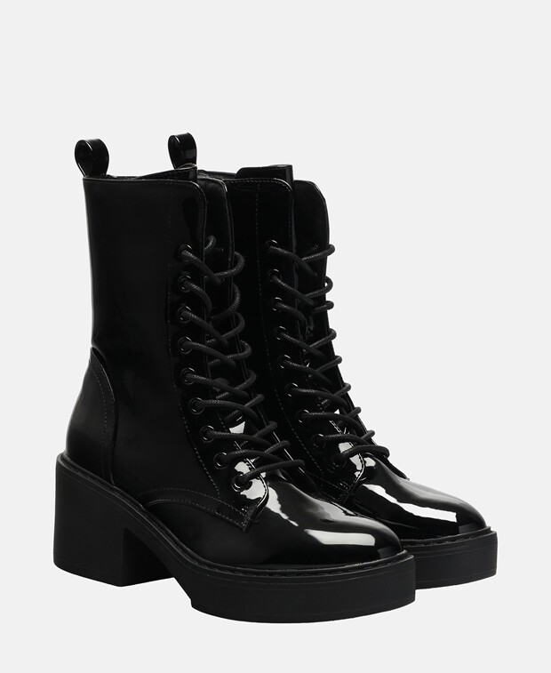 

Ботинки на шнуровке Nine West, черный