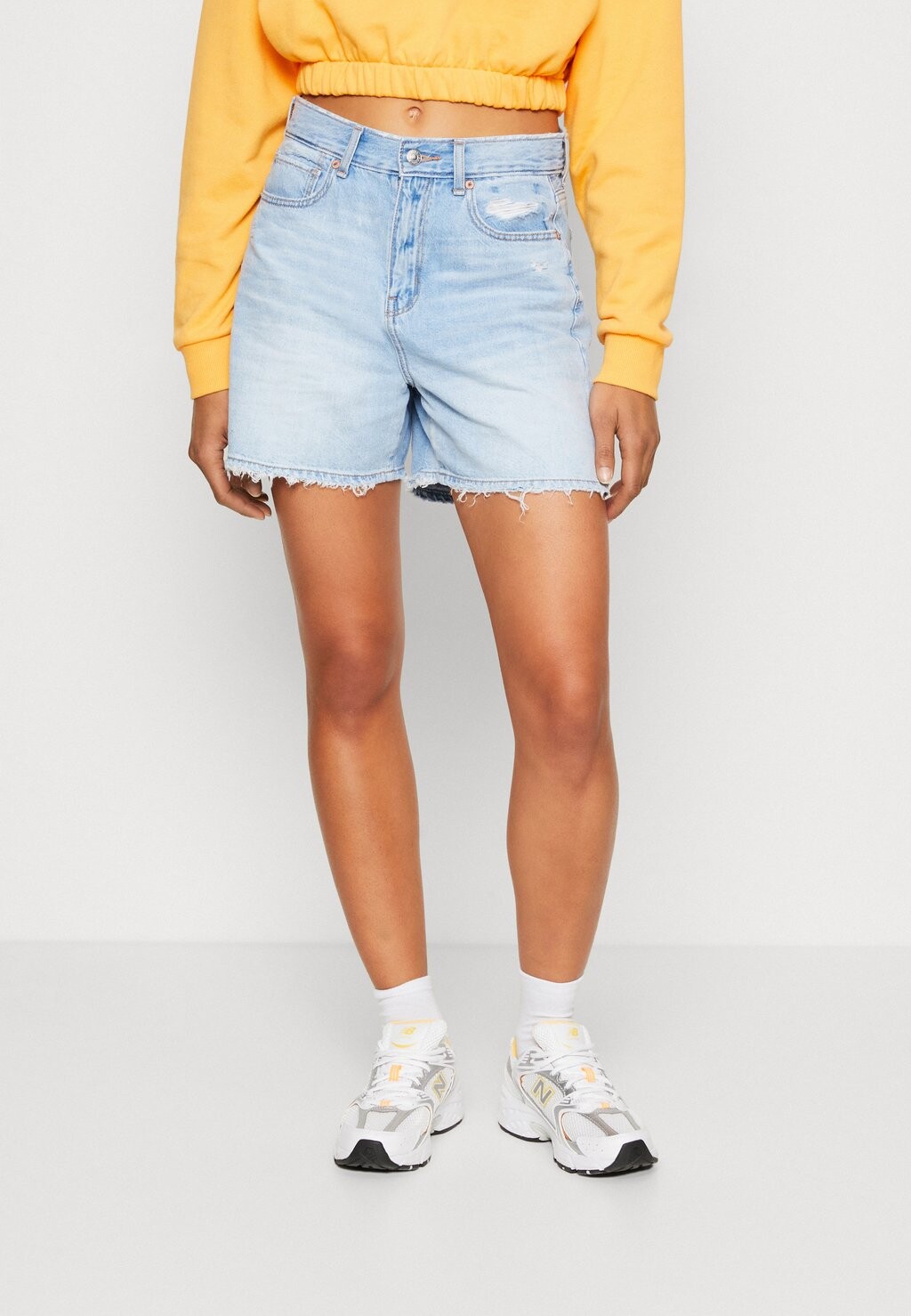 

Джинсовые шорты American Eagle
