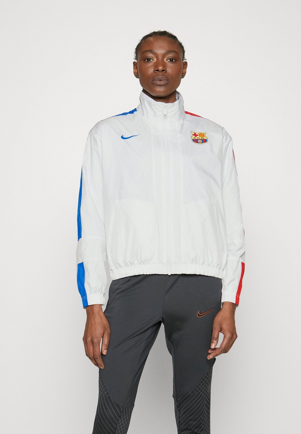 

Спортивная куртка Nike, белый