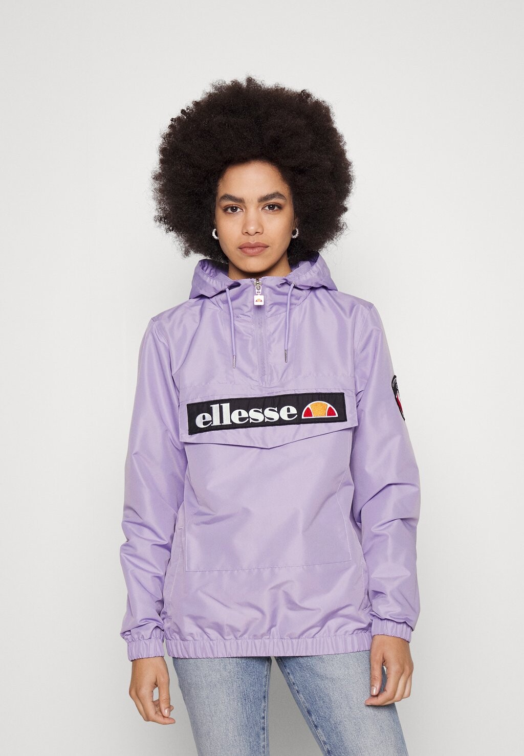 

Ветровка Ellesse
