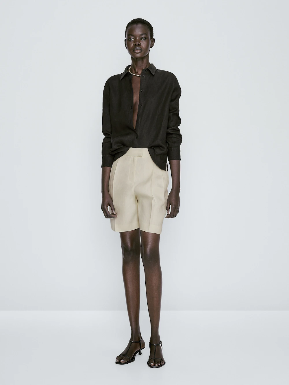 

Шорты из 100% льна с вытяжкой Massimo Dutti