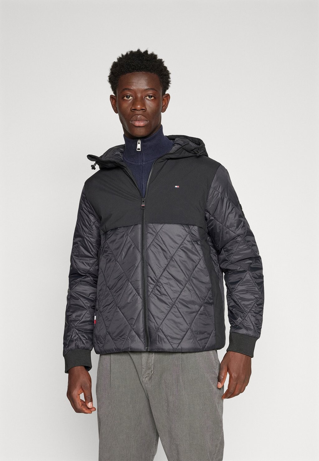 

Куртка Entrepreneur Tommy Hilfiger MIX HOODED JACKET, черный