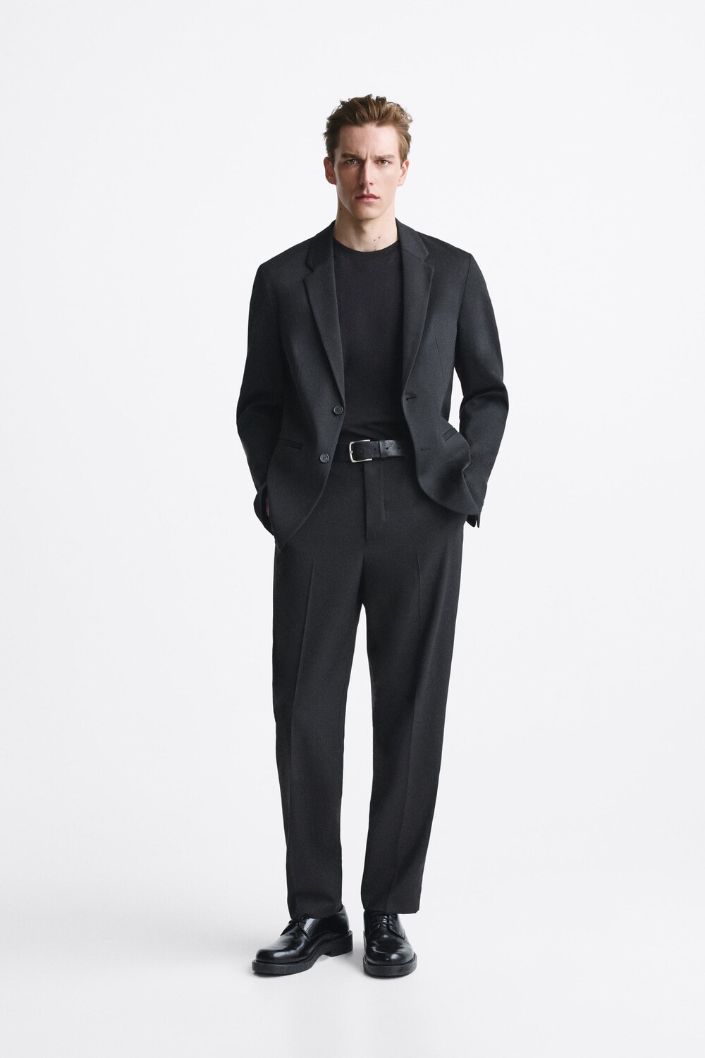

Удобный пиджак Zara, черный