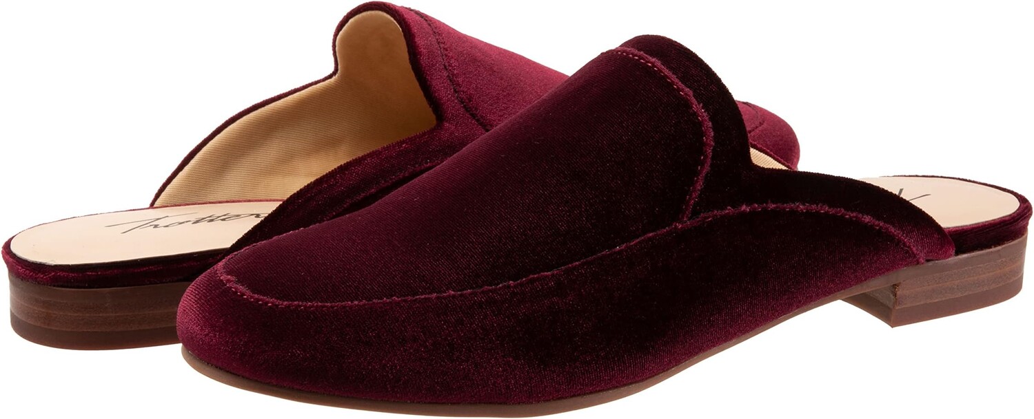 

Лоферы Ginette Trotters, цвет Burgundy Velvet