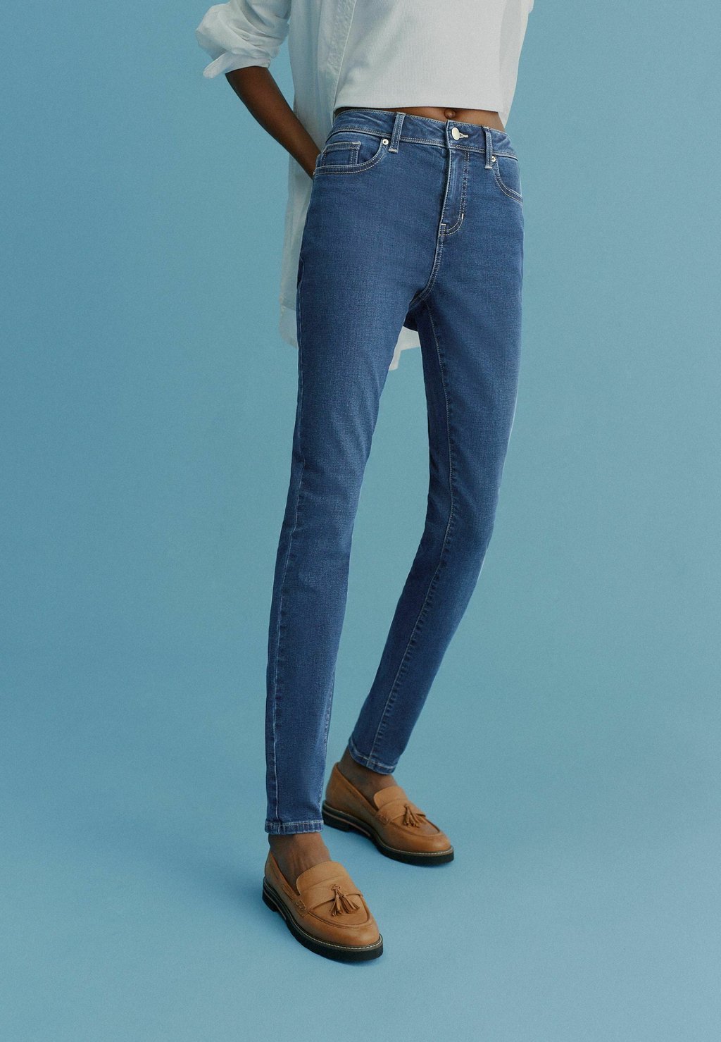 цена Узкие джинсы темно-синего цвета Next, темно-синий