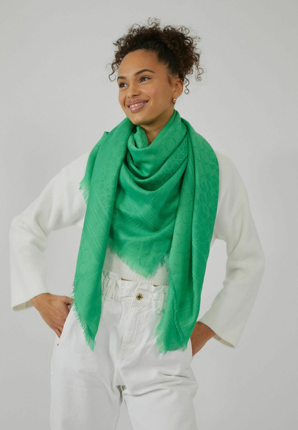 

Шарф PREMIUM MIT MONOGRAMM-MUSTER Codello, цвет grün