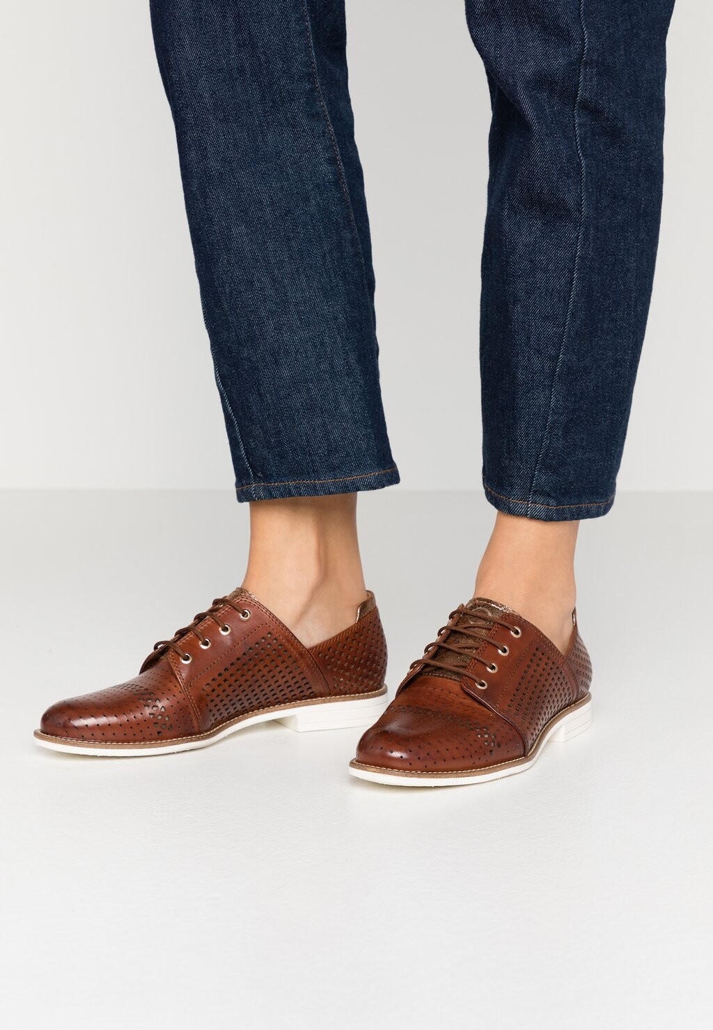 

Ботинки LACE-UP Tamaris, цвет cognac