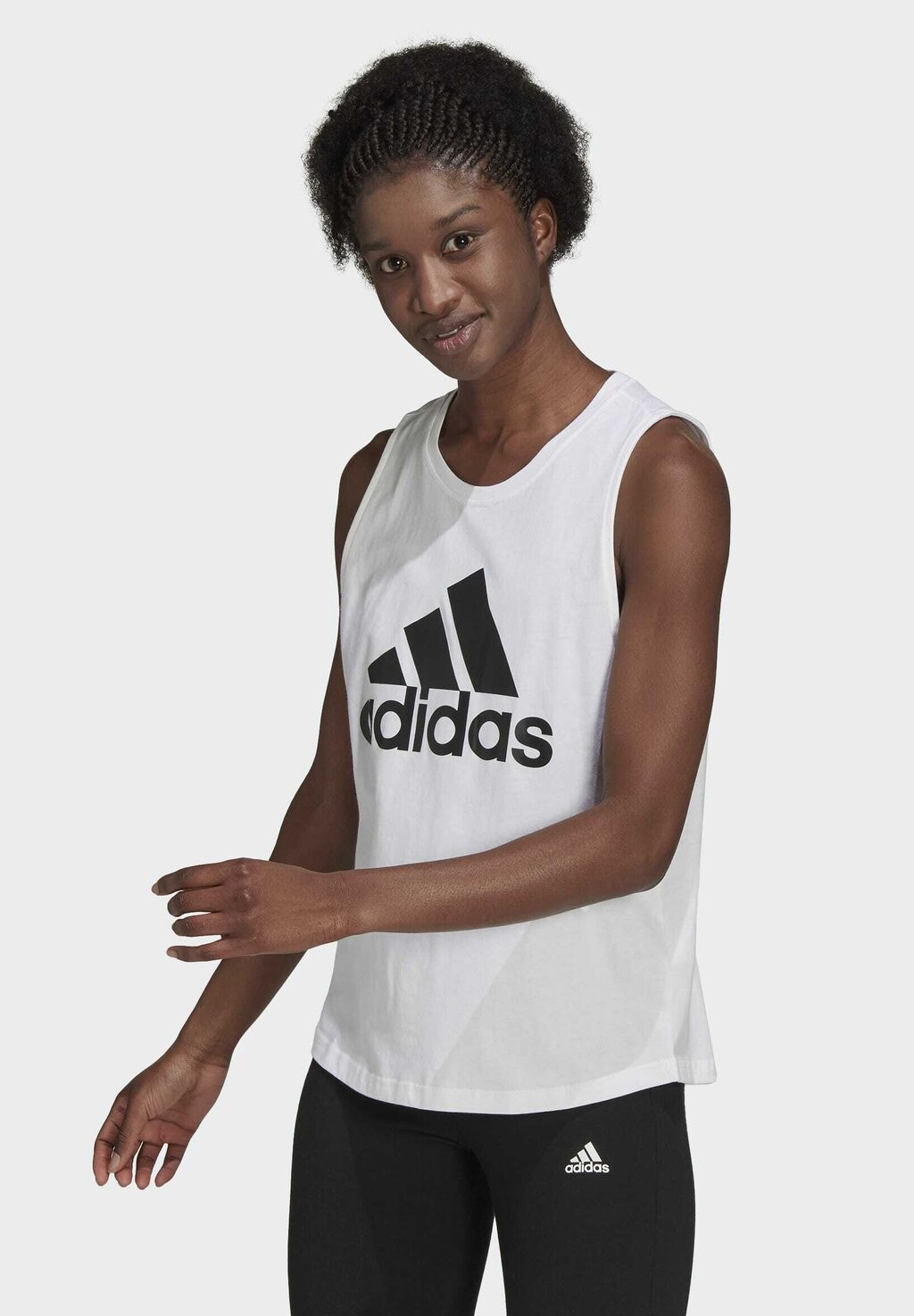 

Футболка с принтом Adidas, белый