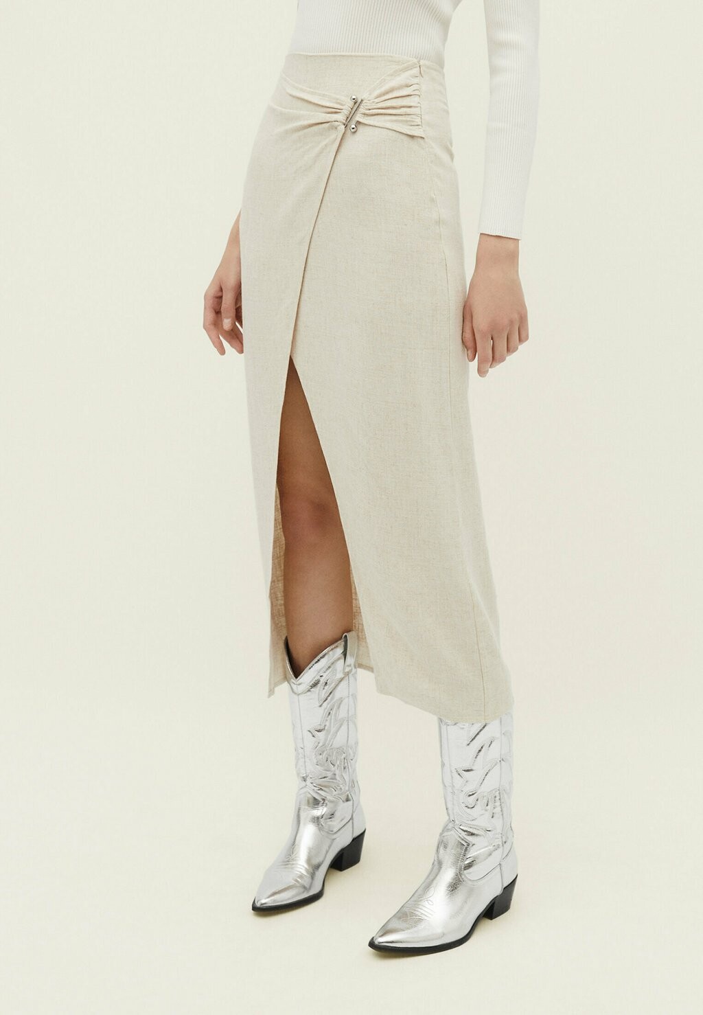 

Юбка с запахом Stradivarius