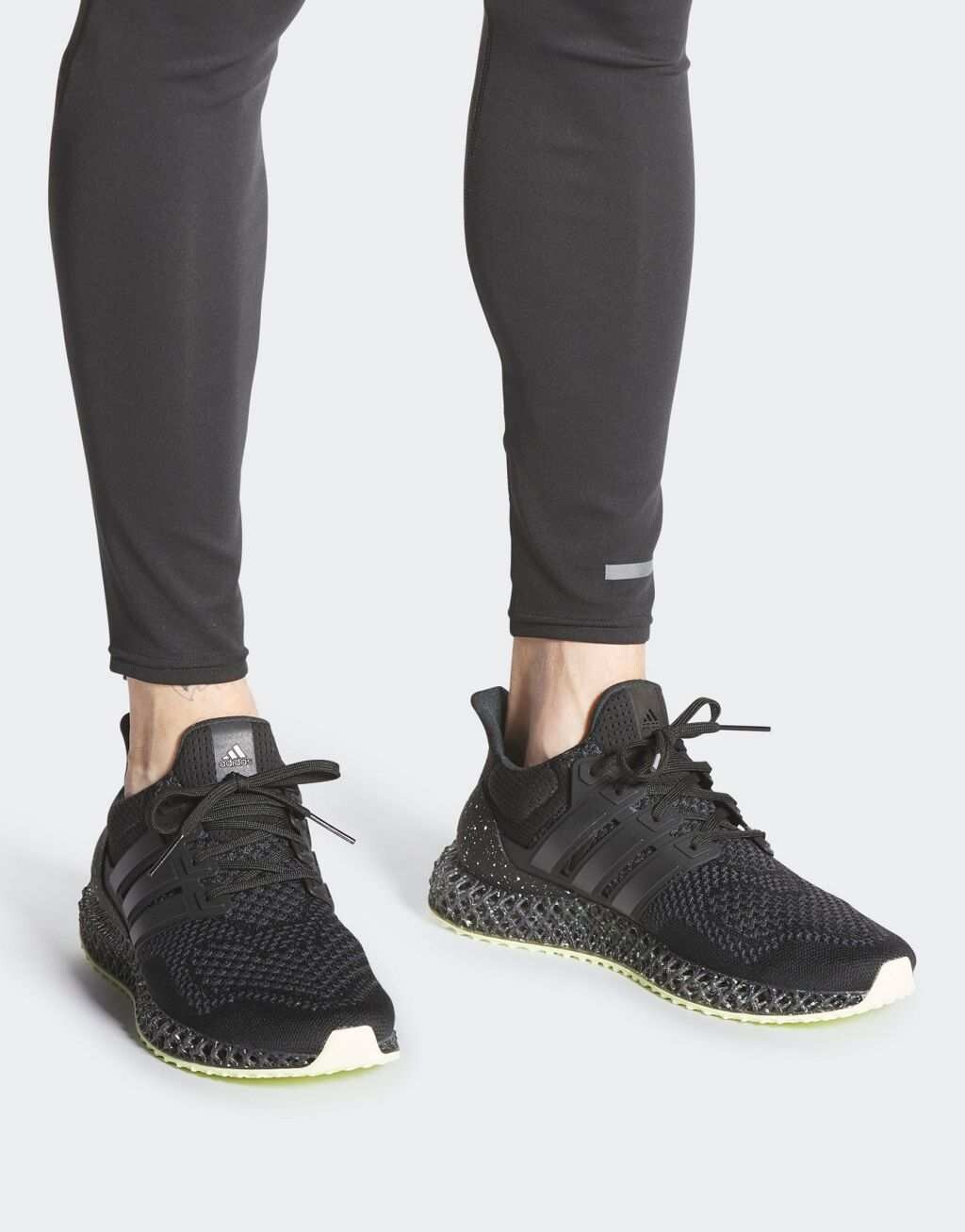 

Черные кроссовки adidas Sportswear Ultra 4D