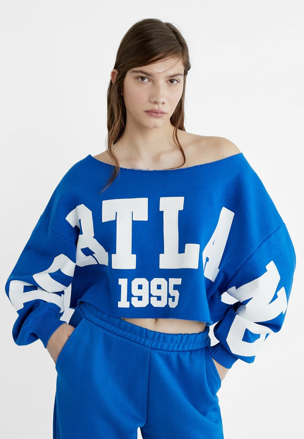

Толстовка CROPPED Stradivarius, синий