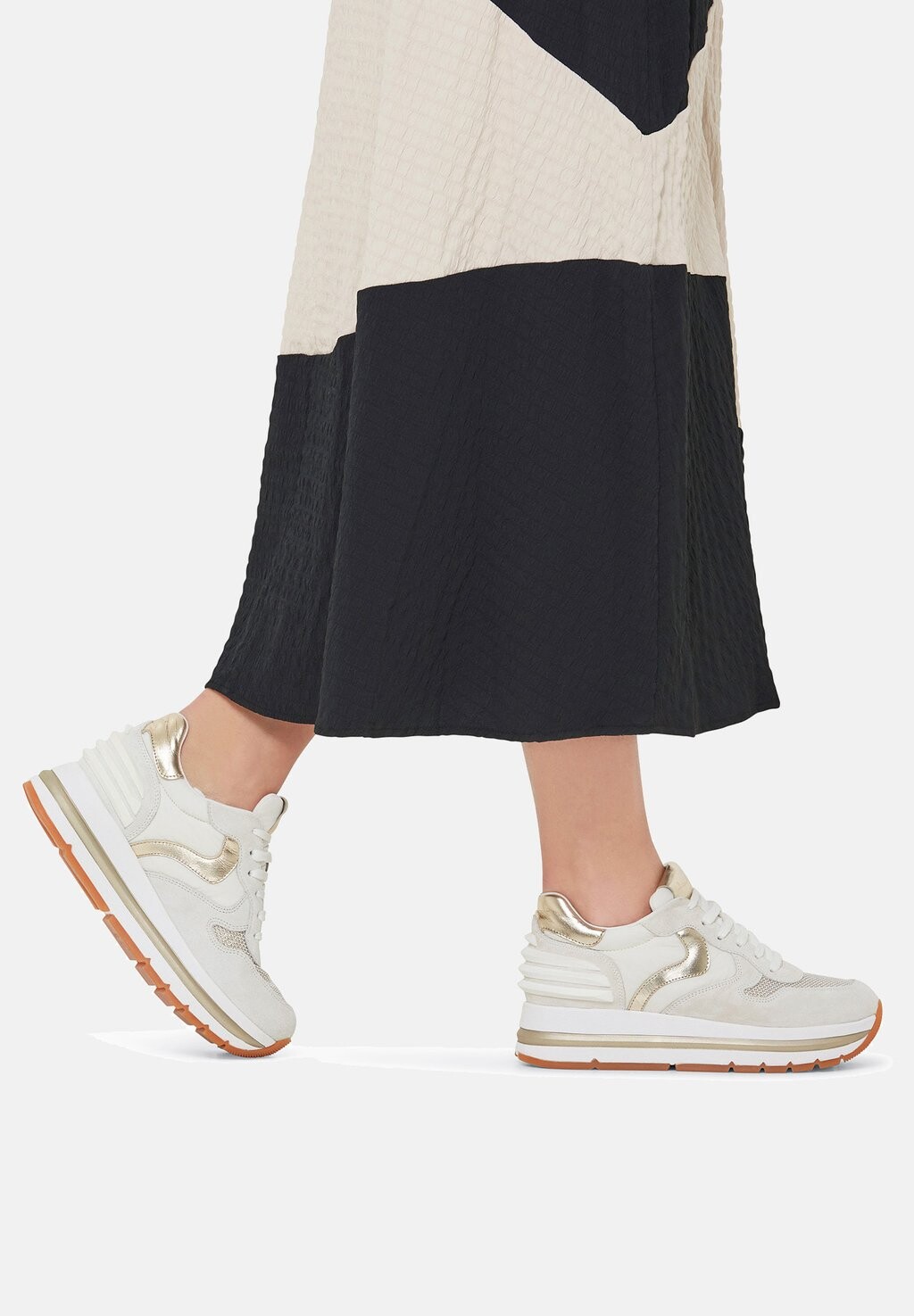 

Кроссовки Voile Blanche