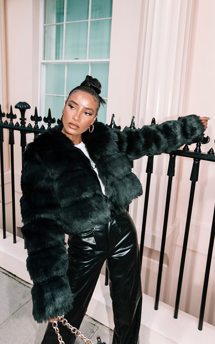 

PrettyLittleThing Черное укороченное пальто из искусственного меха, Черный
