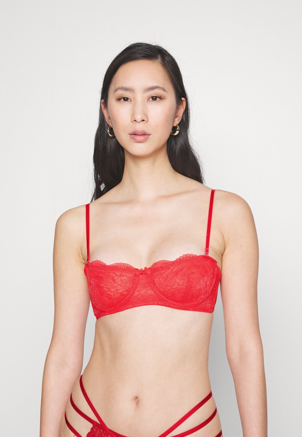 

Бюстгальтер на косточках Cotton On