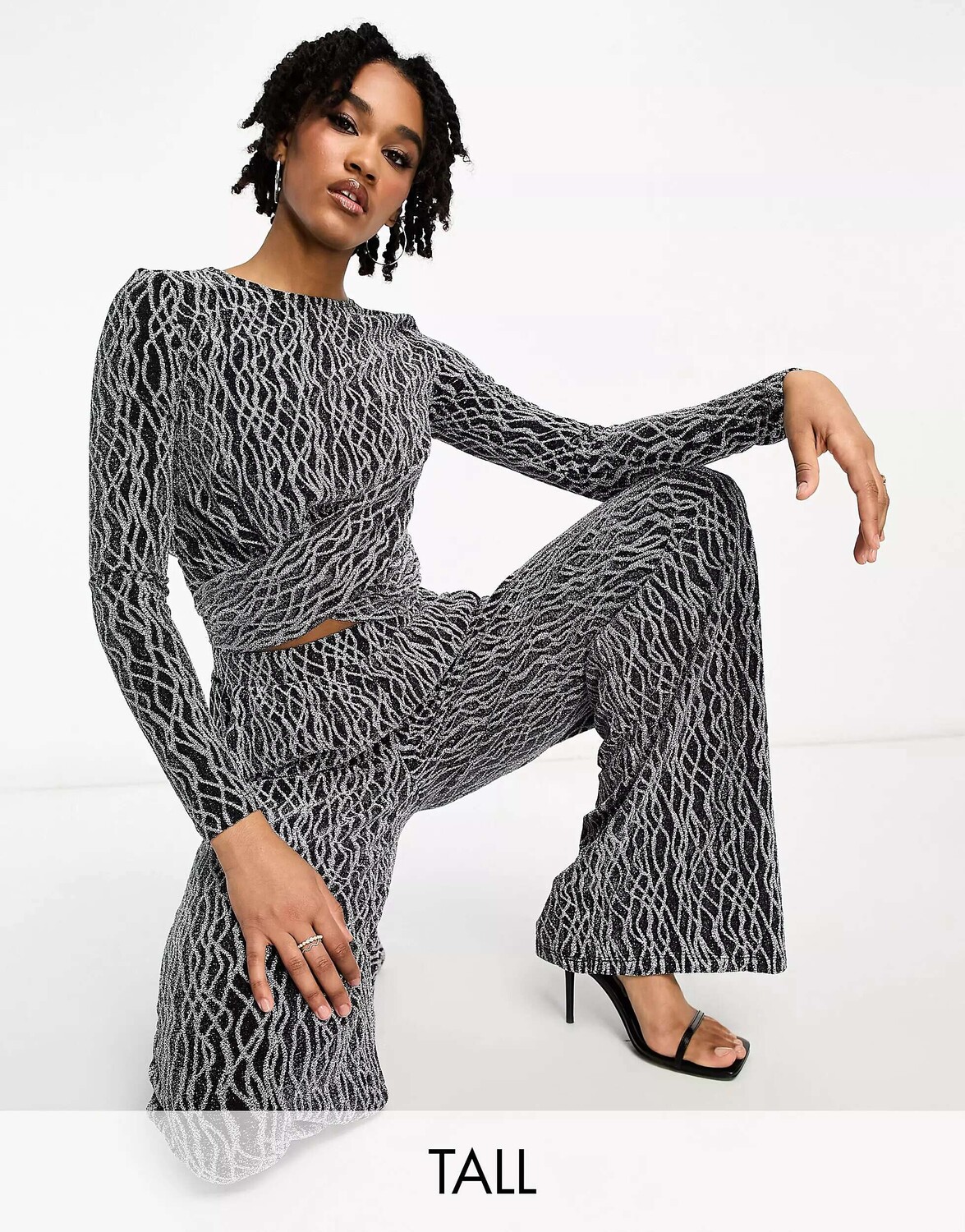

Розовый укороченный топ Vero Moda с серебряными блестками