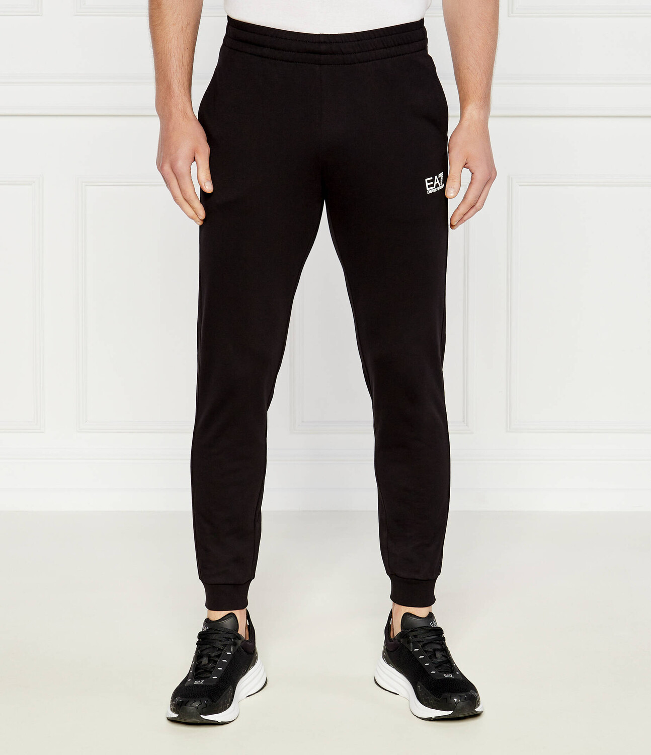 

Спортивные брюки EA7 Regular Fit, черный
