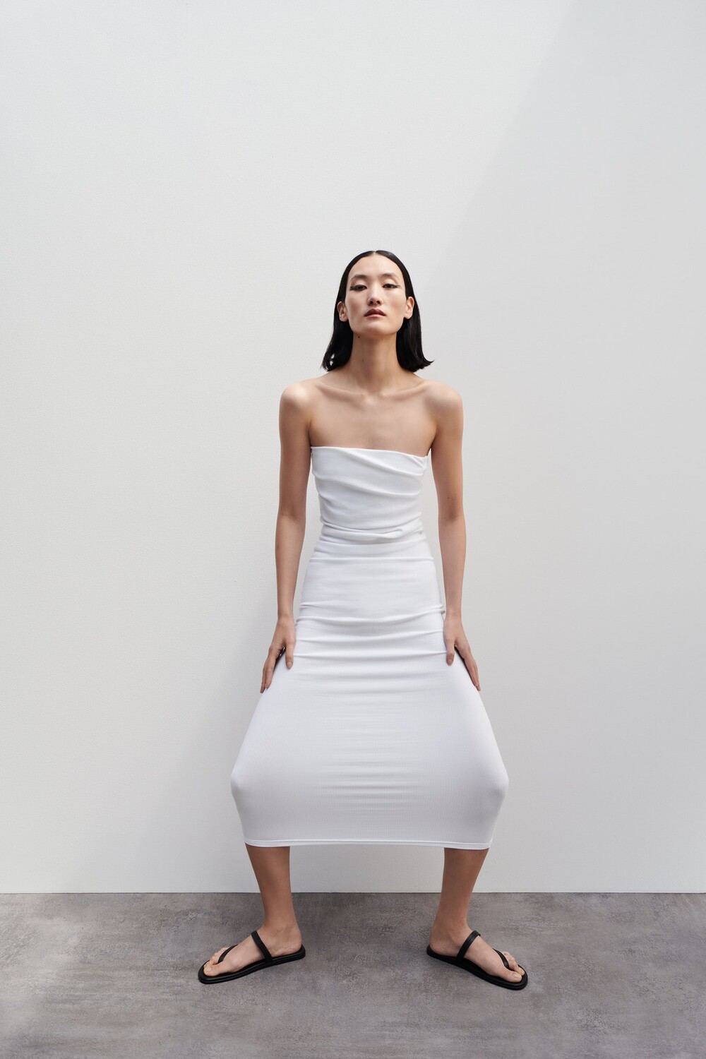 

Платье без бретелек Zara, белый