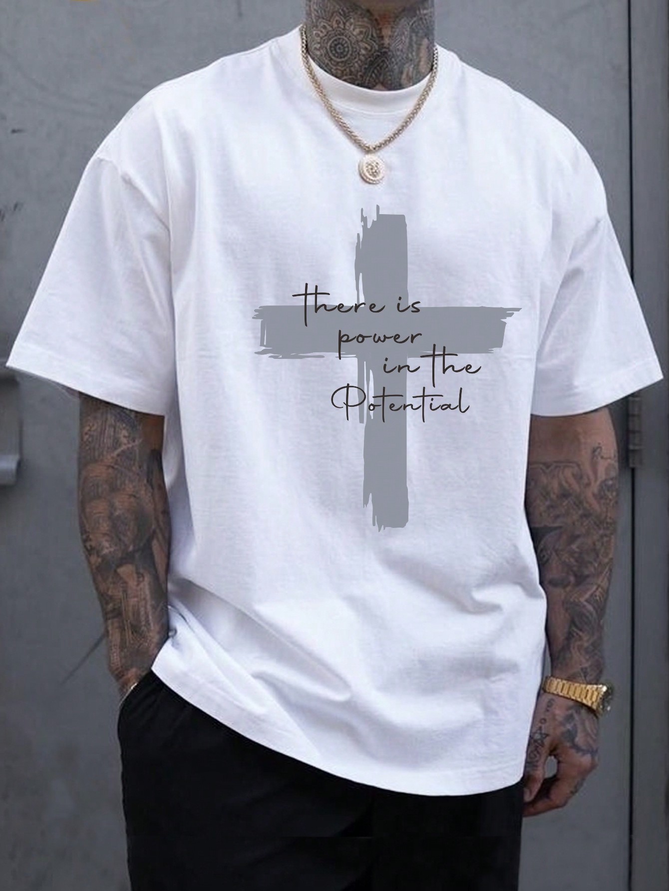 Мужская футболка с заниженными плечами и принтом креста и слогана Manfinity LEGND, белый