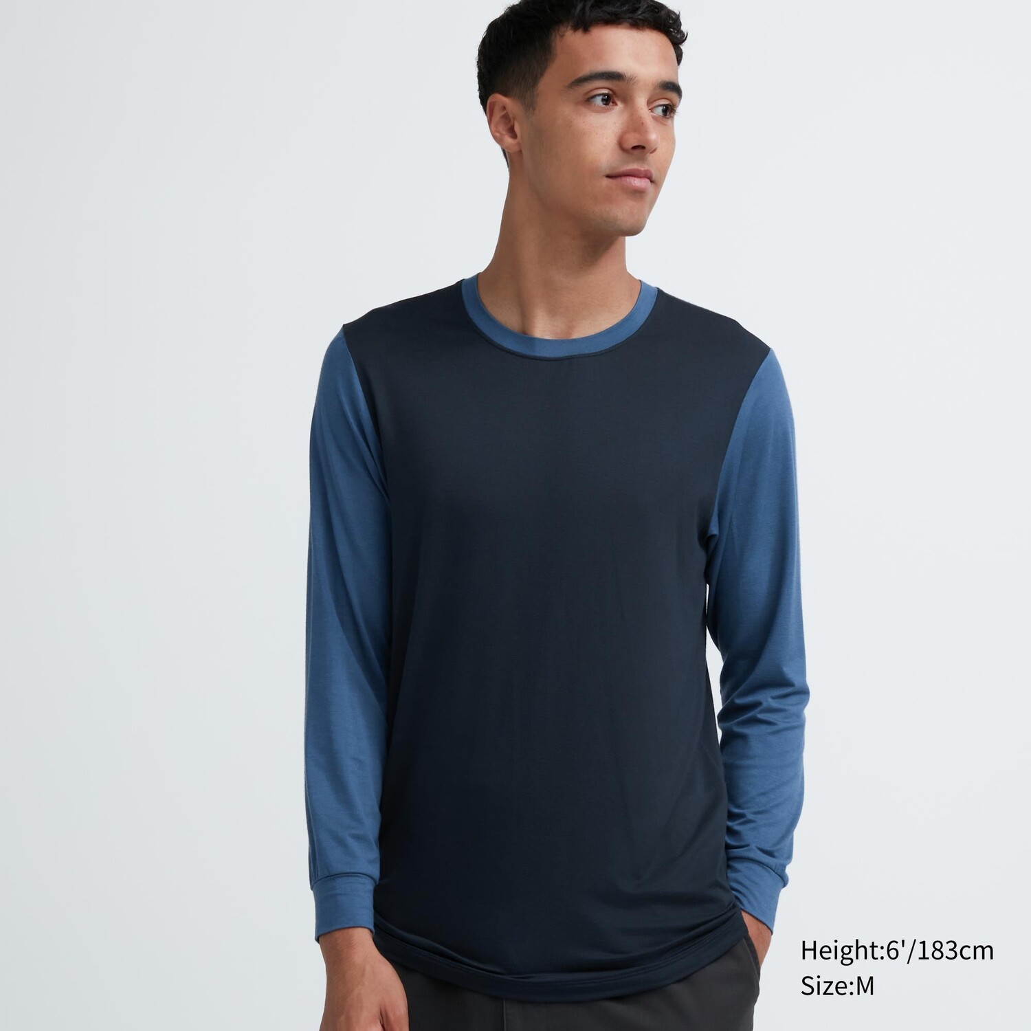 

Термотоп Uniqlo Heattech с круглым вырезом и длинными рукавами, темно-синий
