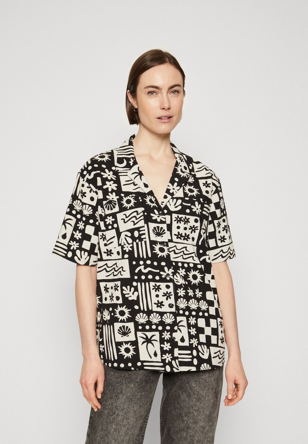 

Блузка-рубашка SUNNY WILD Volcom, цвет black