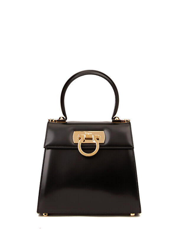 

Женская кожаная сумка iconic black с детализированным логотипом Ferragamo