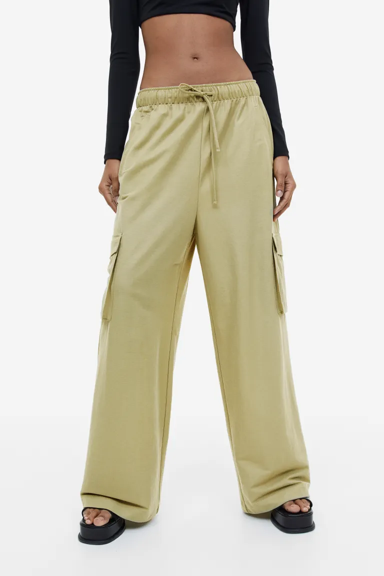 

Брюки-карго на резинке H&M, зеленый