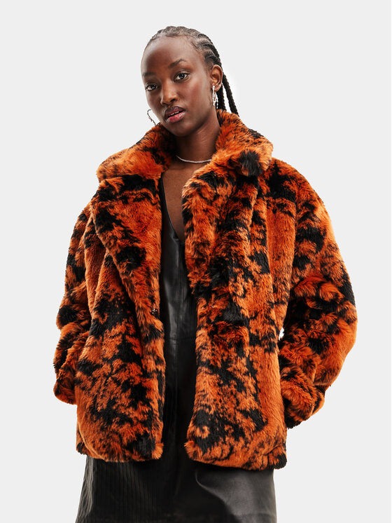 цена Меховое пальто Desigual, оранжевый