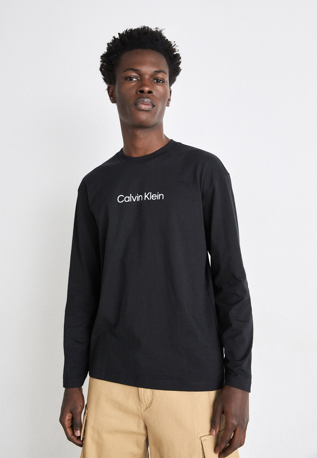 

Футболка с длинным рукавом Hero Logo Calvin Klein, черный