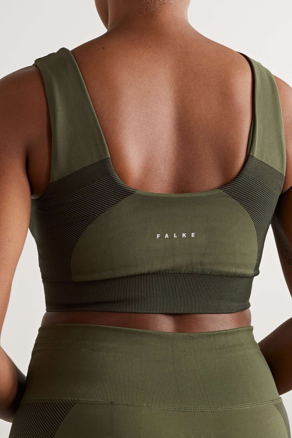 

FALKE ERGONOMIC SPORT SYSTEM спортивный бюстгальтер Core со вставками из эластичного джерси, армейский зеленый
