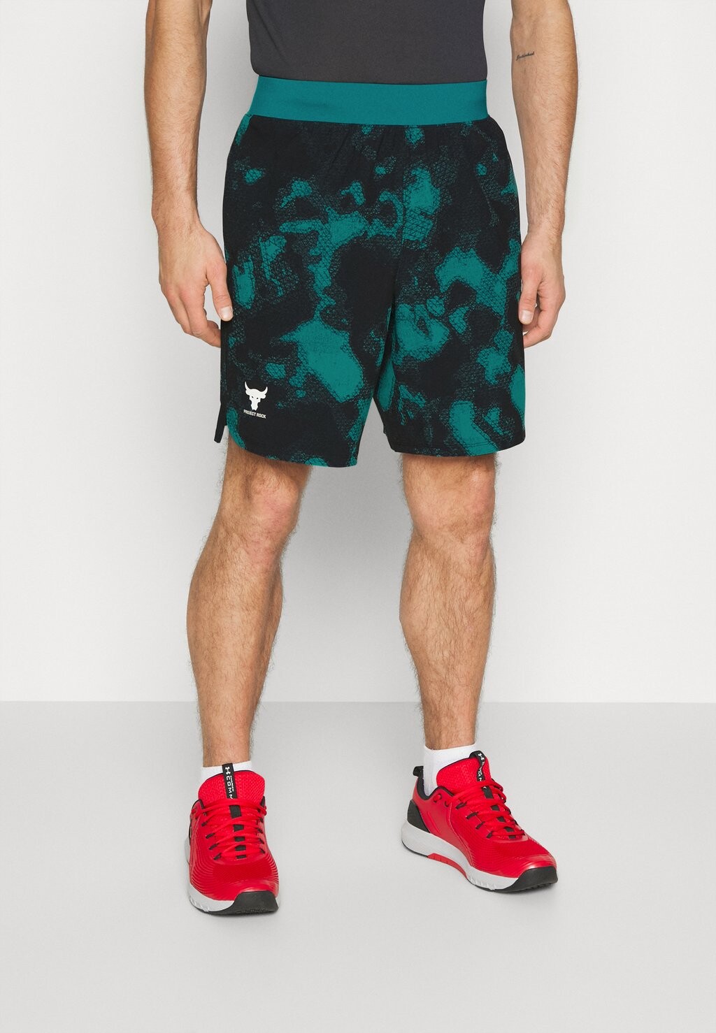 

Спортивные шорты Under Armour