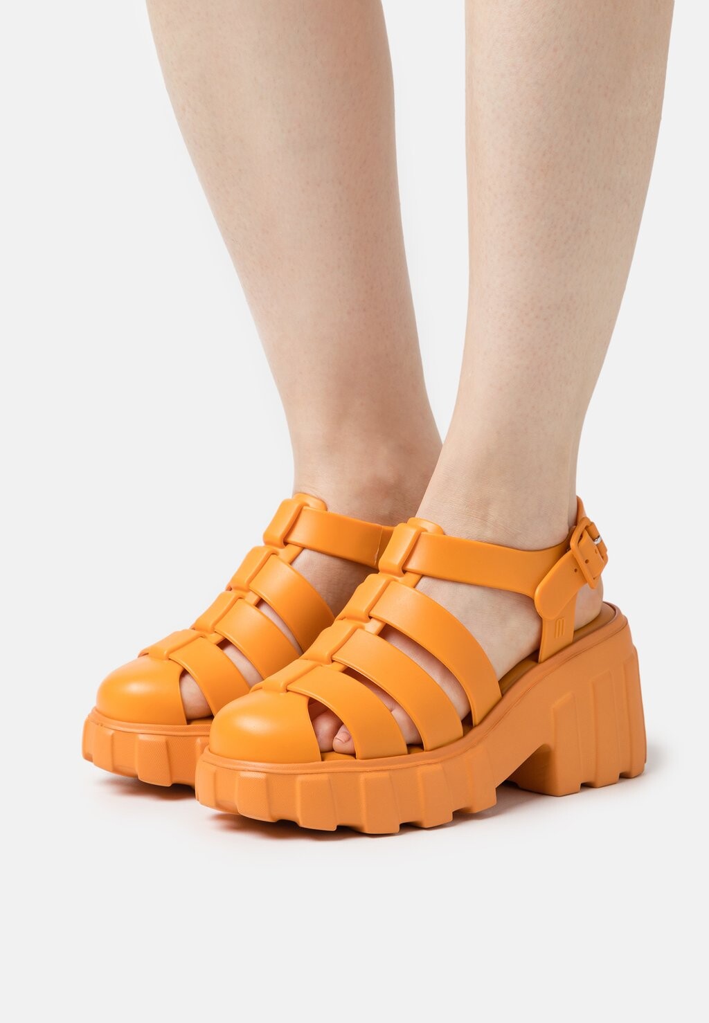 

Сандалии Melissa