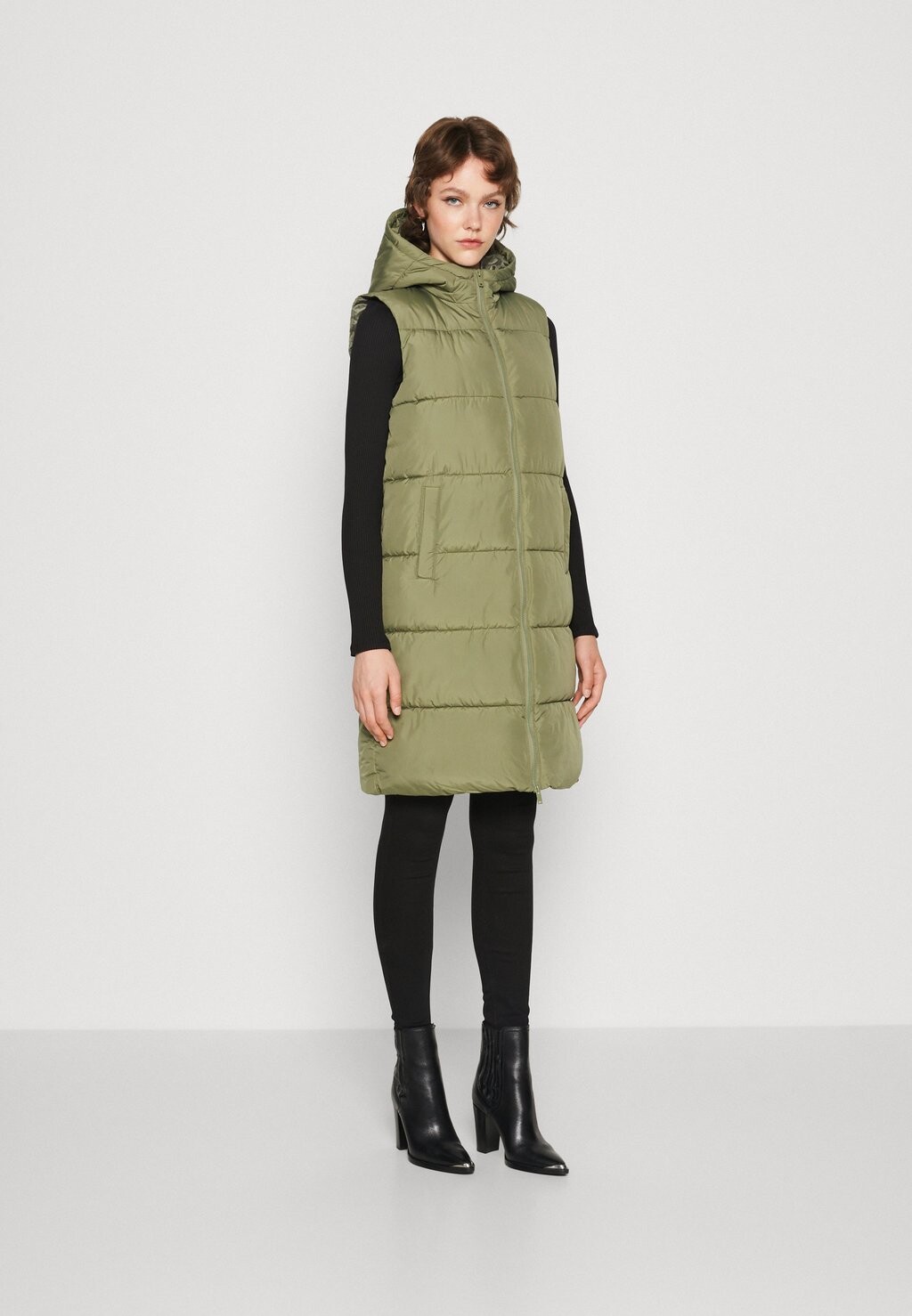 

Жилет Pieces PCBEE NEW LONG PUFFER, цвет deep litchen green