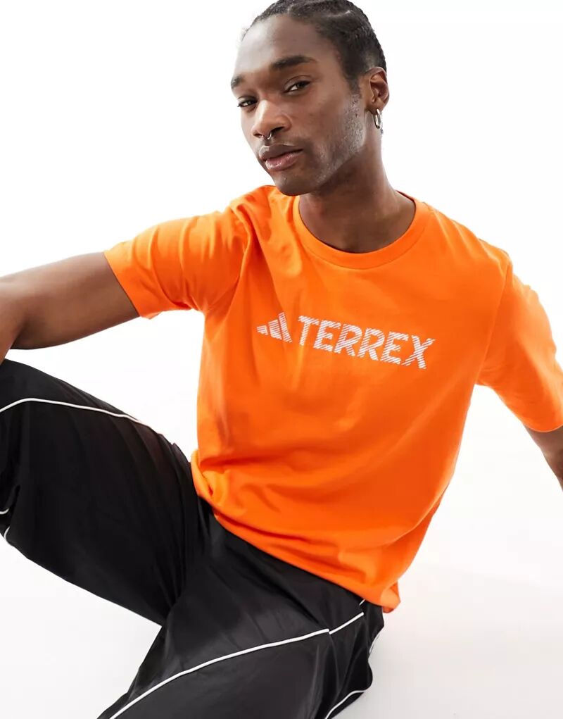 Оранжевая футболка с логотипом adidas Terrex adidas performance