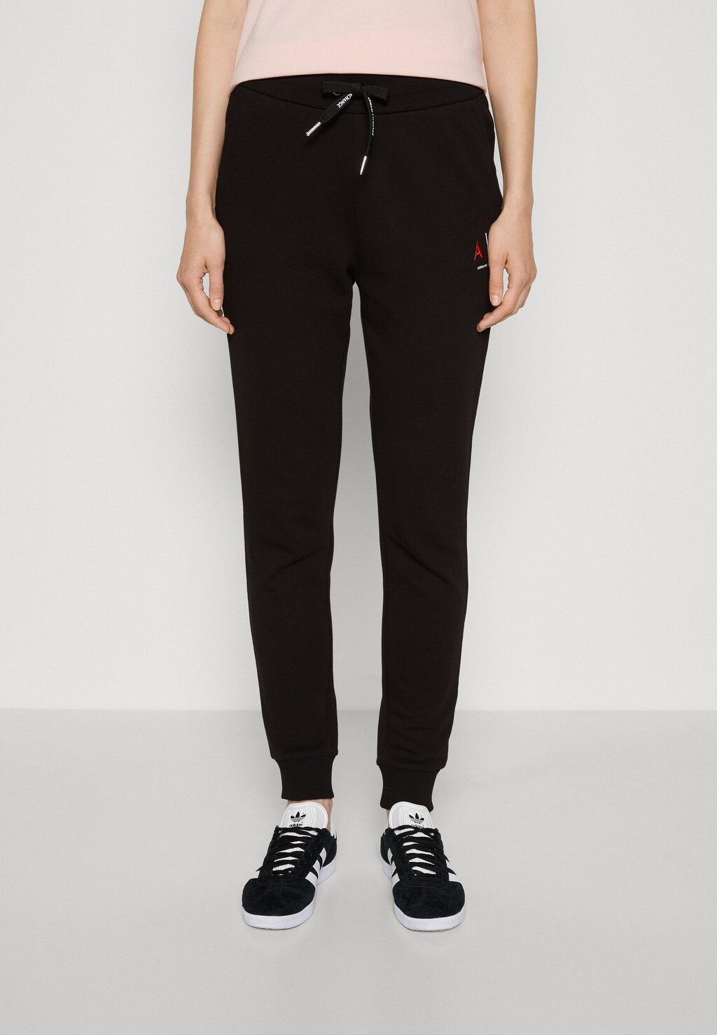 

Спортивные брюки Armani Exchange, черный