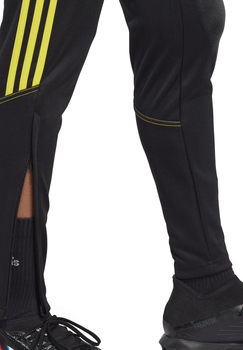 

Спортивные брюки Adidas