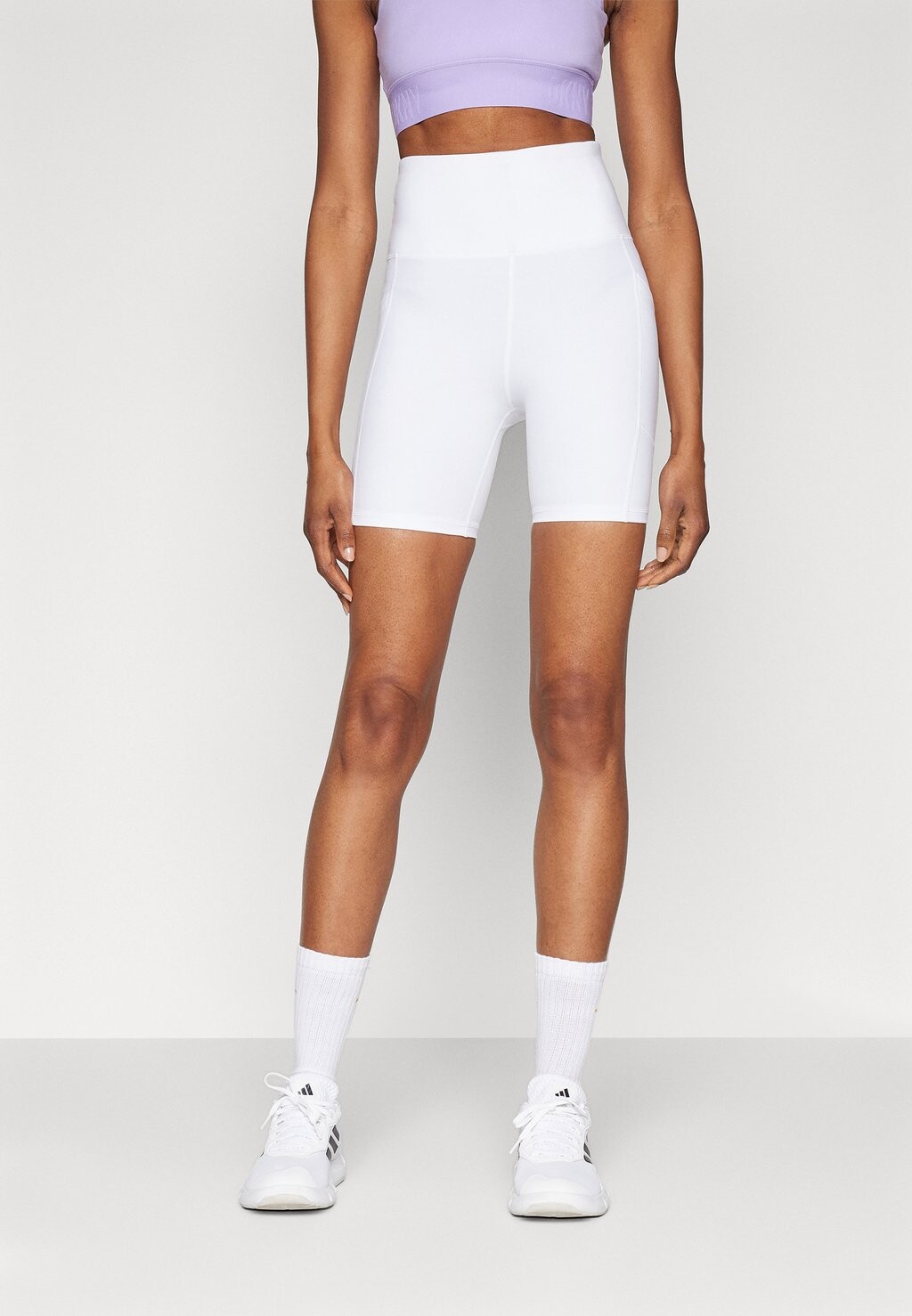 

Леггинсы BALANCE COMPRESSION SUPER HIGH RISE BIKE SHORT DKNY, цвет white
