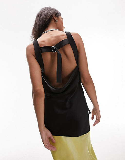 

Черная атласная майка с пряжкой Topshop