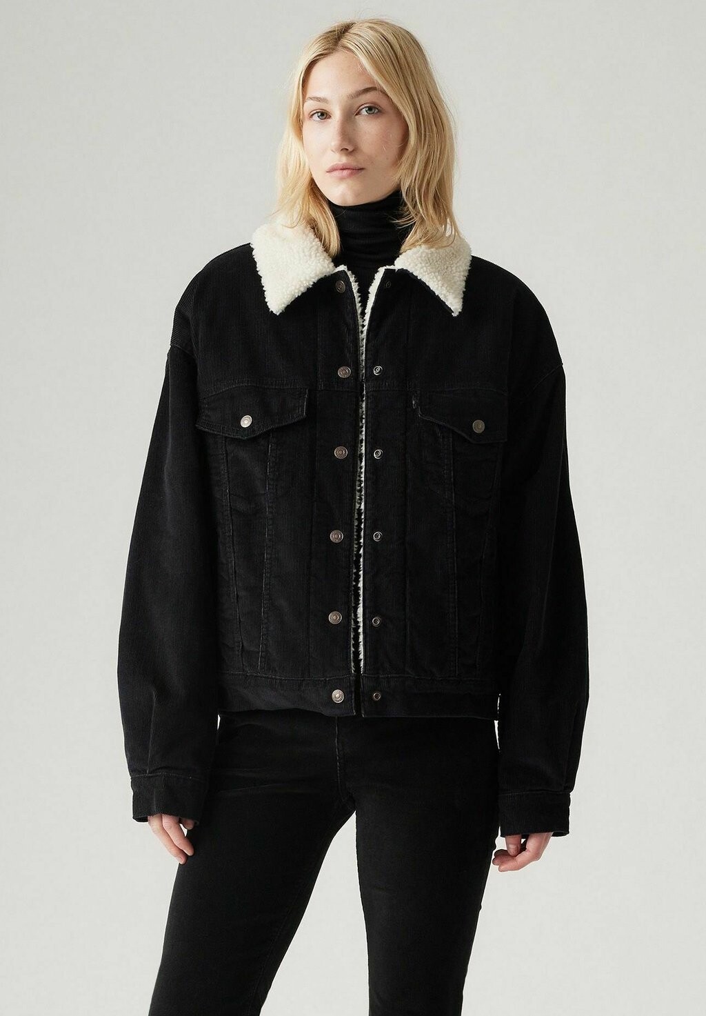 

Легкая куртка TRUCKER Levi's®, цвет Mottled Black