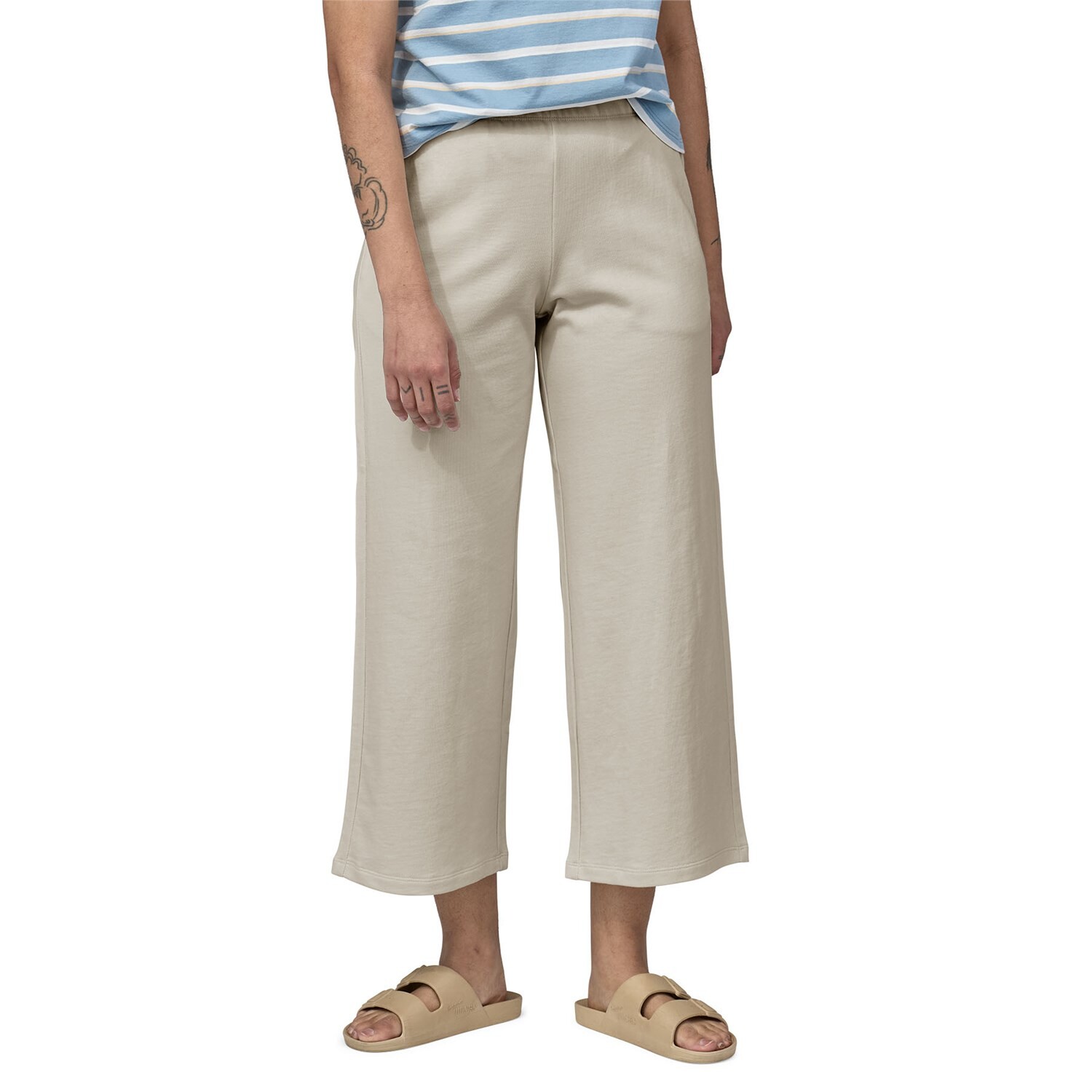 

Брюки Patagonia Regenerative Organic Certified Cotton Essential, цвет Wool White