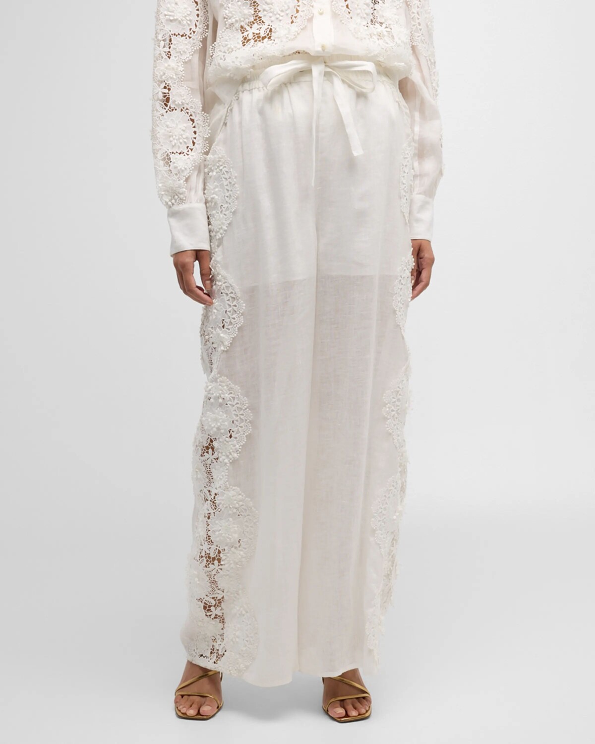 

Брюки Halliday с кружевным цветком Zimmermann, цвет Ivory