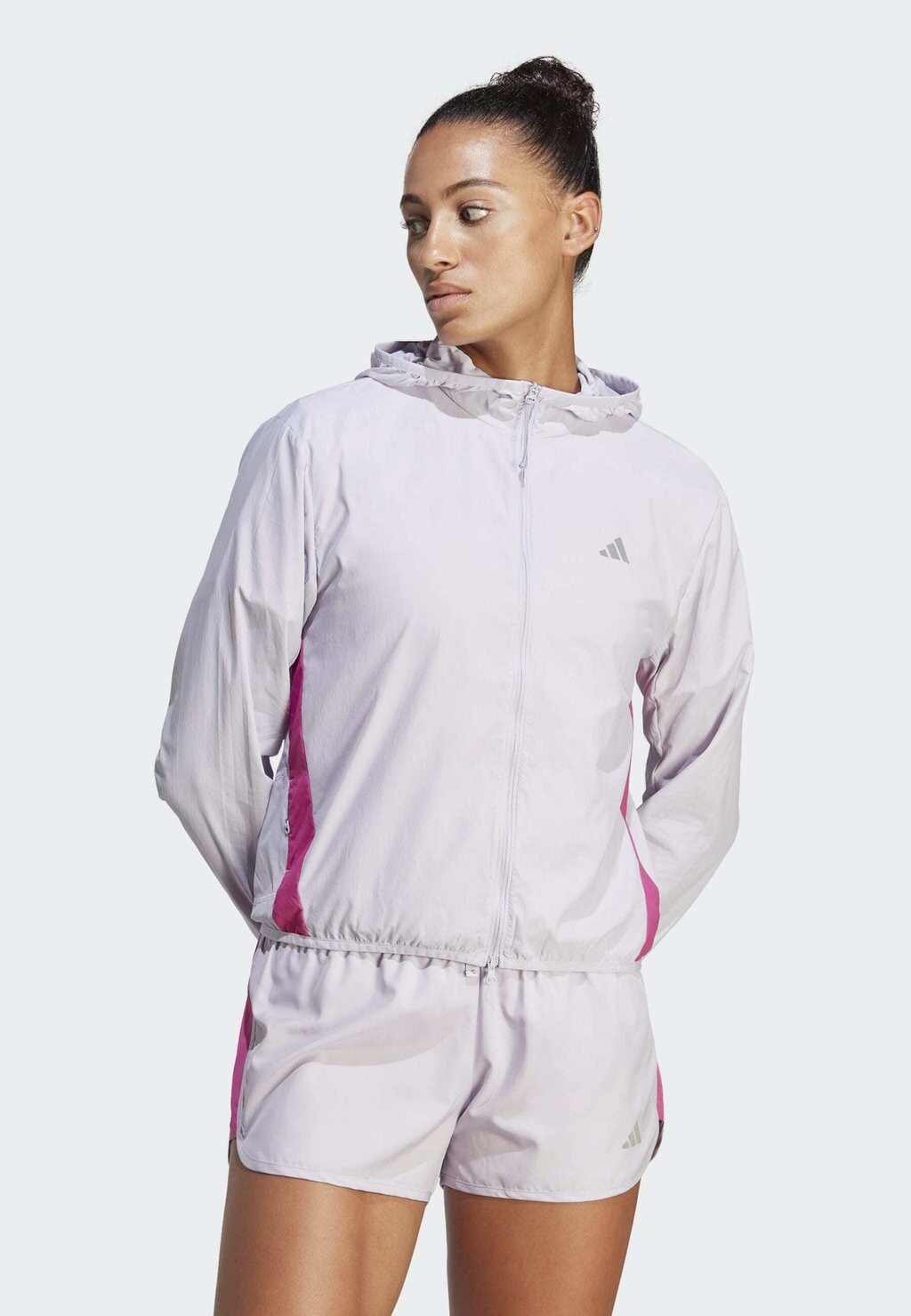 

Ветровка Adidas