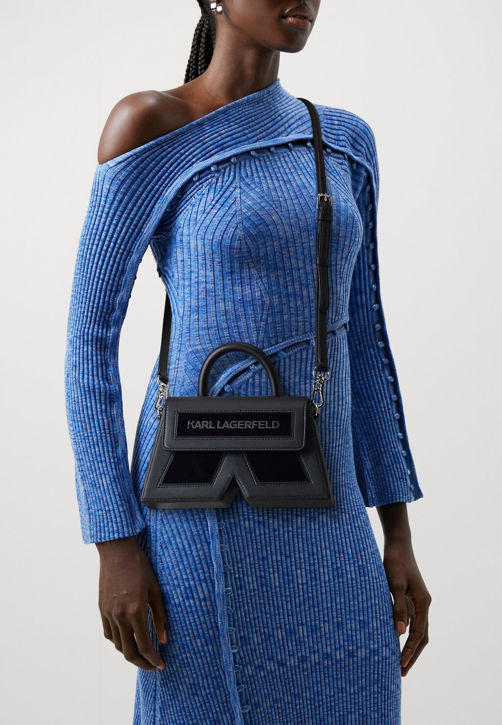 

Сумка IKON KARL LAGERFELD, цвет black