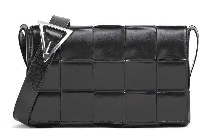 

Сумка через одно плечо Bottega Veneta Cassttte Series, черный