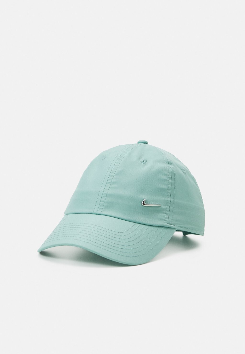 

Бейсболка Nike