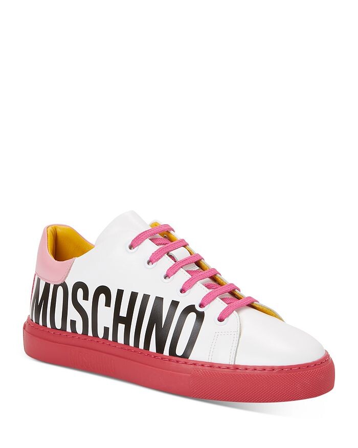 

Женские кроссовки на шнуровке Moschino