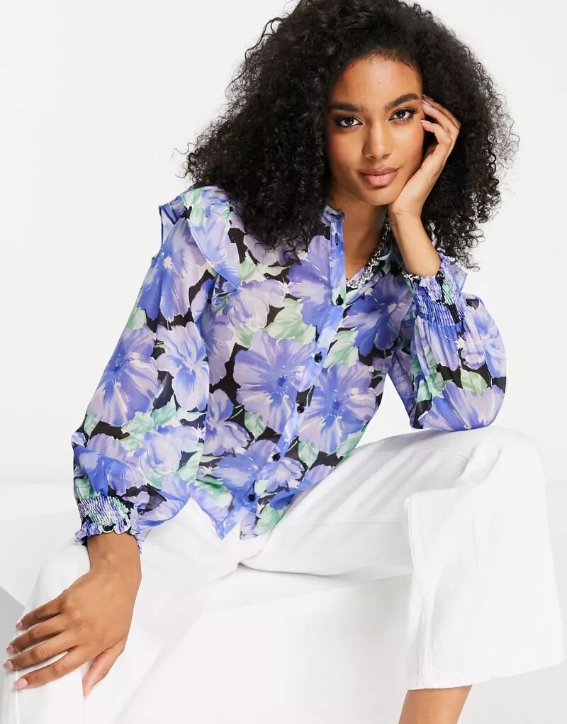 Mango – прозрачная блузка с ярким цветочным узором и планкой на пуговицах