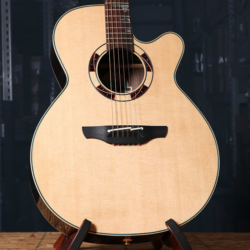 

Акустическая гитара Takamine TSF48C Sante Fe NEX Acoustic Electric Guitar with Case